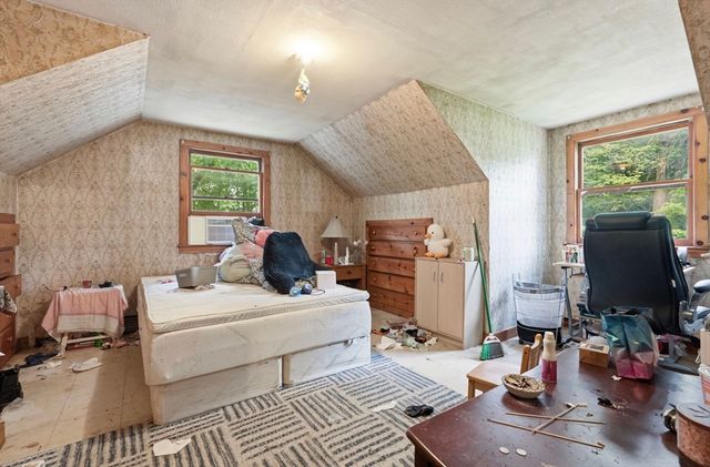 483 Federal St, Montague, MA 01351