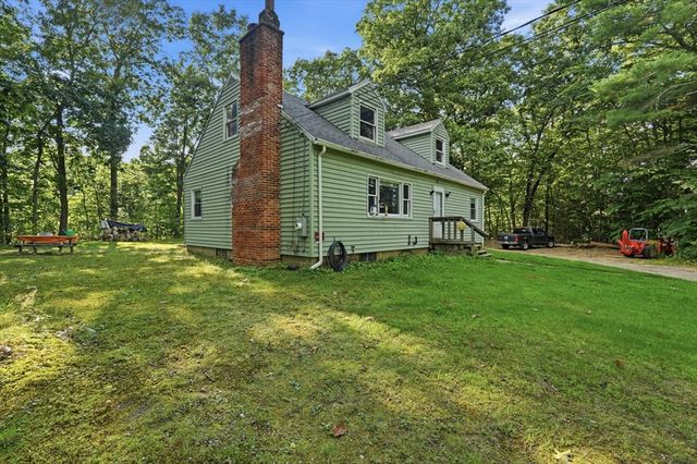 483 Federal St, Montague, MA 01351