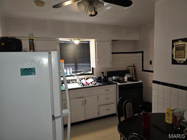 7126 Forest Hill Drive, St Louis, MO 63121