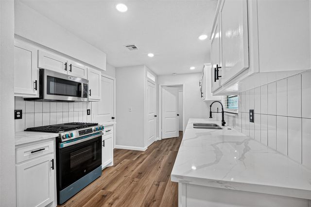 4310 Jorns Street, Houston, TX 77045