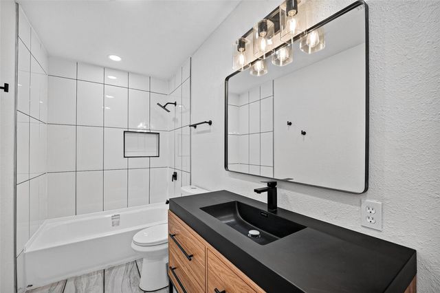 4310 Jorns Street, Houston, TX 77045