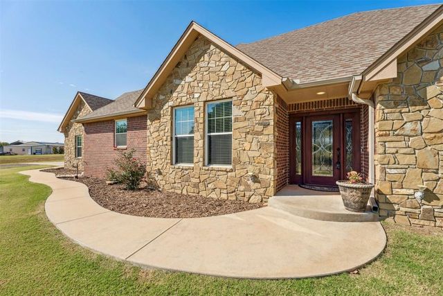 4 Raymond Road, Shawnee, OK 74801