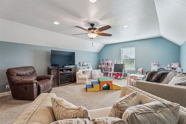 4 Raymond Road, Shawnee, OK 74801