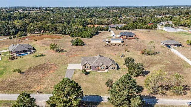 4 Raymond Road, Shawnee, OK 74801