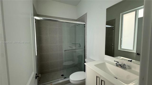 679 SE 13th St Circle, Homestead, FL 33034