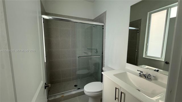 679 SE 13th St Circle, Homestead, FL 33034