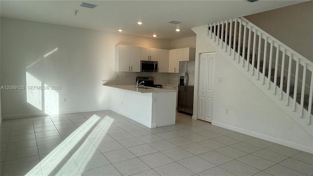 679 SE 13th St Circle, Homestead, FL 33034