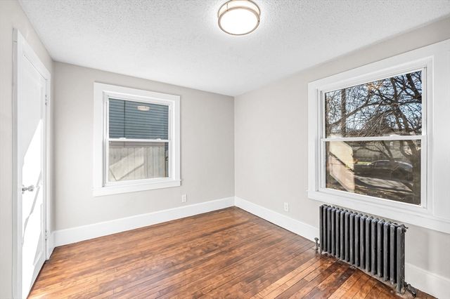 97 Parallel St, Springfield, MA 01104