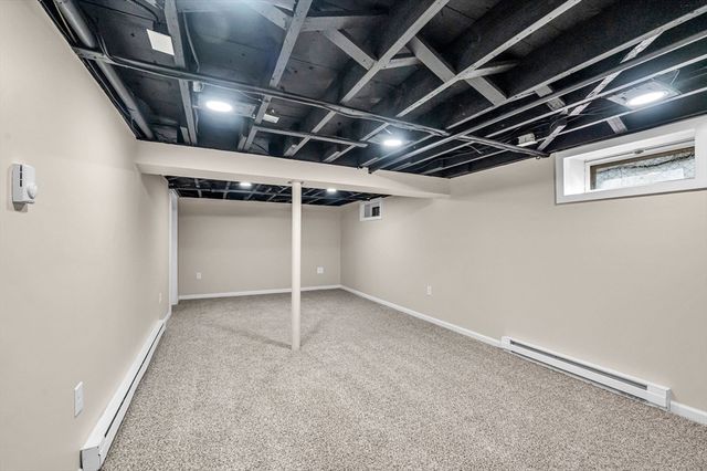 97 Parallel St, Springfield, MA 01104