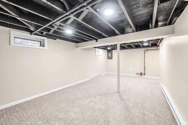 97 Parallel St, Springfield, MA 01104