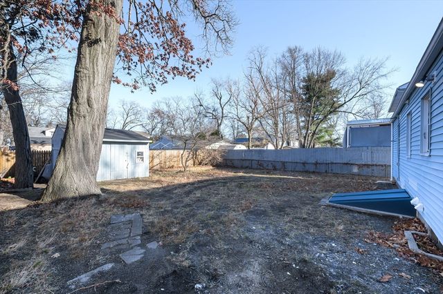 97 Parallel St, Springfield, MA 01104