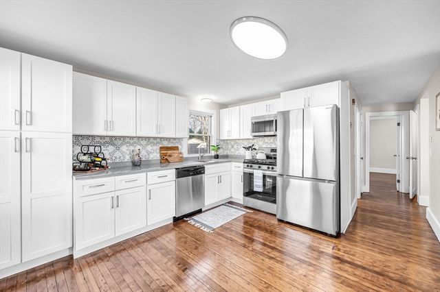 97 Parallel St, Springfield, MA 01104