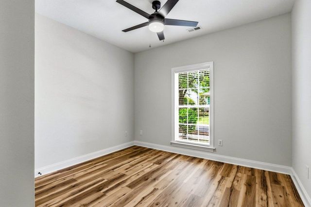 216 Greenwich Dr., Conway, SC 29526