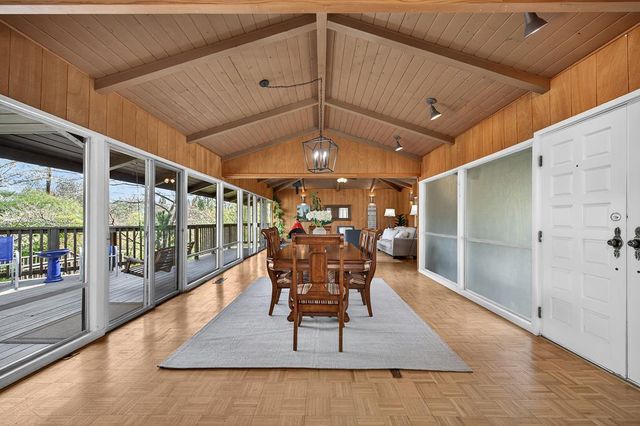 3060 Knollwood Dr, Cameron Park, CA 95682