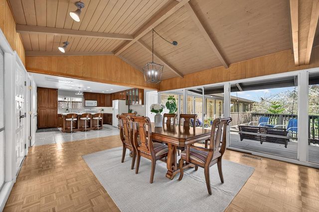 3060 Knollwood Dr, Cameron Park, CA 95682