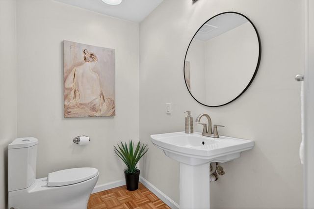 3060 Knollwood Dr, Cameron Park, CA 95682