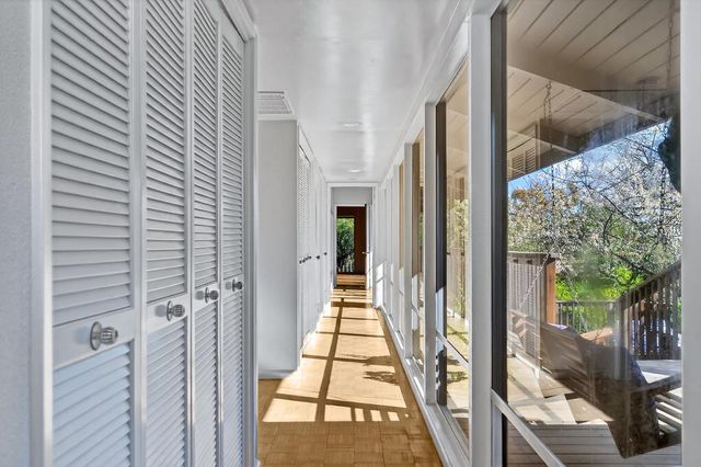 3060 Knollwood Dr, Cameron Park, CA 95682