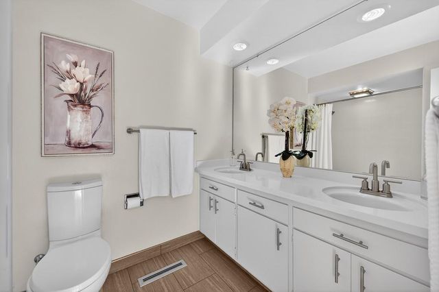 3060 Knollwood Dr, Cameron Park, CA 95682