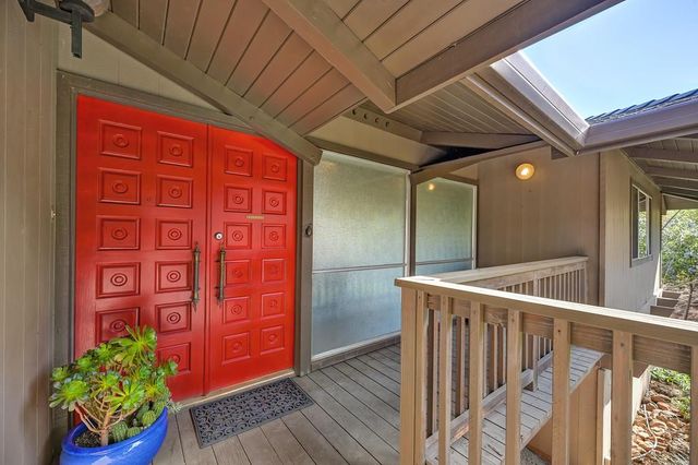 3060 Knollwood Dr, Cameron Park, CA 95682