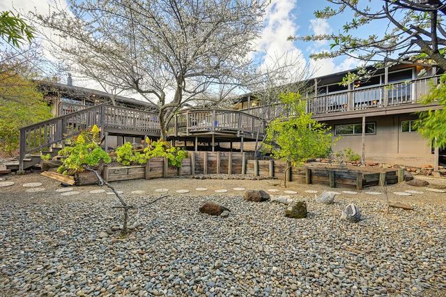 3060 Knollwood Dr, Cameron Park, CA 95682