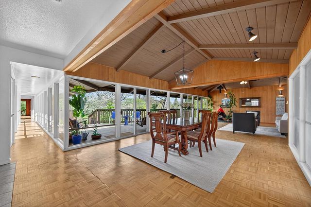 3060 Knollwood Dr, Cameron Park, CA 95682