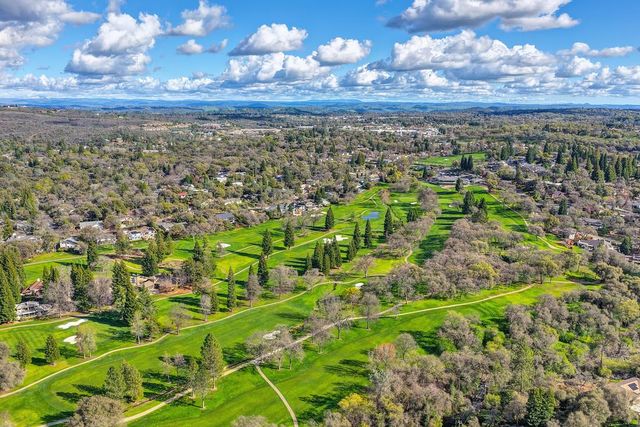 3060 Knollwood Dr, Cameron Park, CA 95682