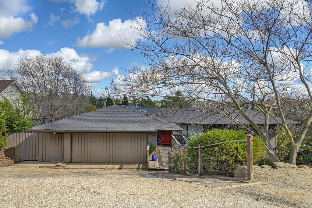 3060 Knollwood Dr, Cameron Park, CA 95682