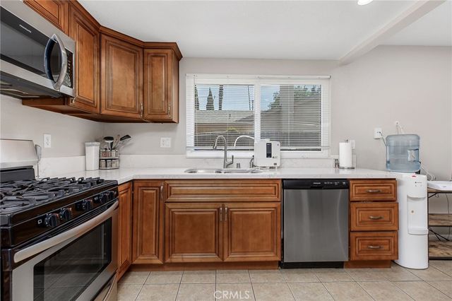 2132 Trafalgar, Riverside, CA 92506