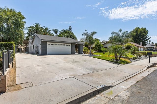 2132 Trafalgar, Riverside, CA 92506
