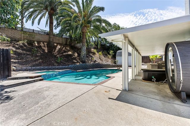 2132 Trafalgar, Riverside, CA 92506