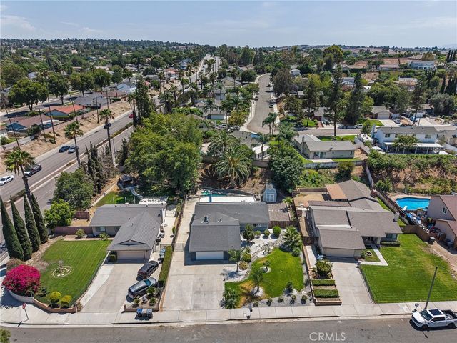 2132 Trafalgar, Riverside, CA 92506