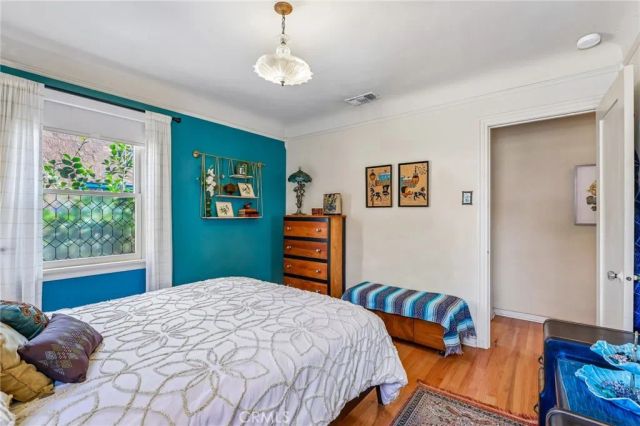 3721 Falcon Avenue, Long Beach, CA 90807