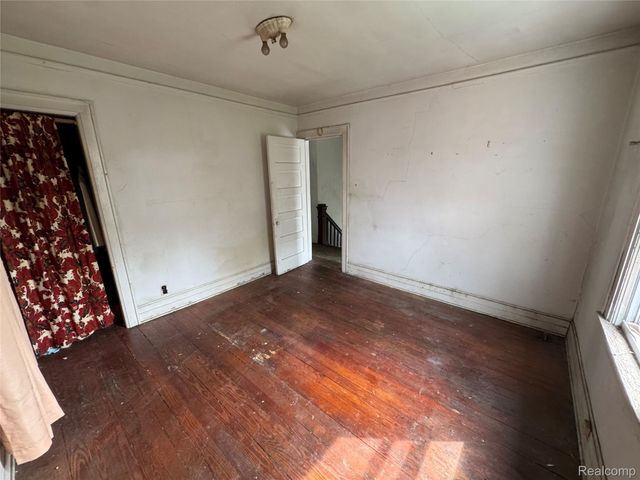5843 Iroquois Street, Detroit, MI 48213