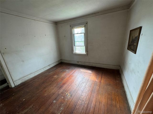 5843 Iroquois Street, Detroit, MI 48213