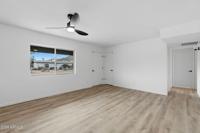 2134 E BECK Lane, Phoenix, AZ 85022