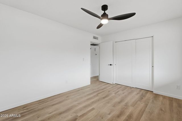 2134 E BECK Lane, Phoenix, AZ 85022