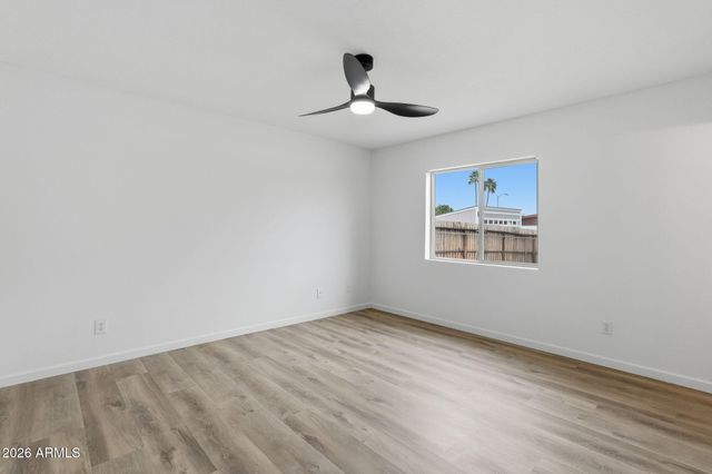 2134 E BECK Lane, Phoenix, AZ 85022