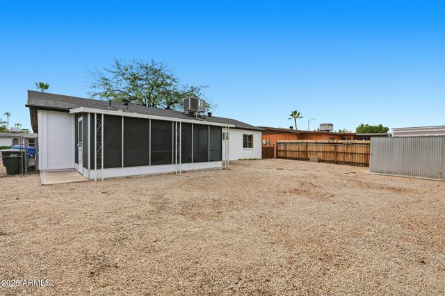 2134 E BECK Lane, Phoenix, AZ 85022