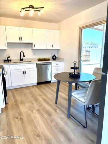 2134 E BECK Lane, Phoenix, AZ 85022