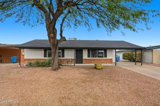 2134 E BECK Lane, Phoenix, AZ 85022