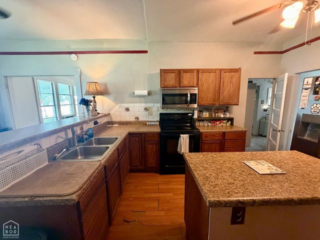 301 W Ruby, Paragould, AR 72450