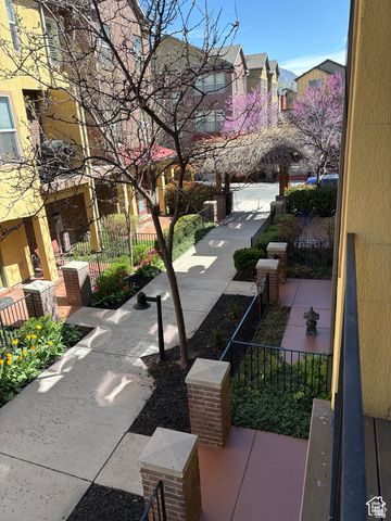 162 W BARRY LINKS WAY, South Salt Lake, UT 84115