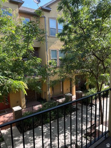 162 W BARRY LINKS WAY, South Salt Lake, UT 84115