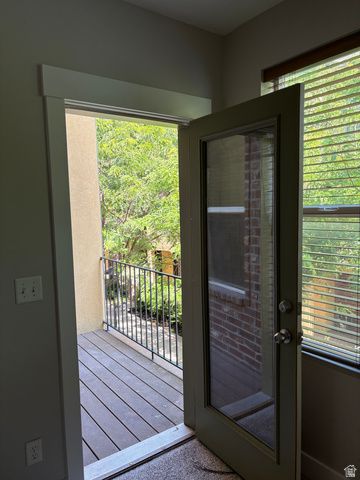 162 W BARRY LINKS WAY, South Salt Lake, UT 84115