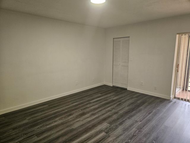 3591 Inverrary Drive 203, Lauderhill, FL 33319