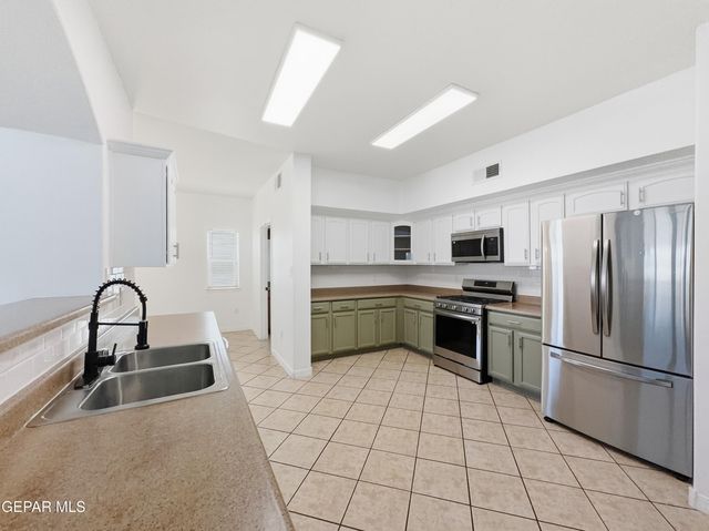 12753 TIERRA MINA Drive, El Paso, TX 79938