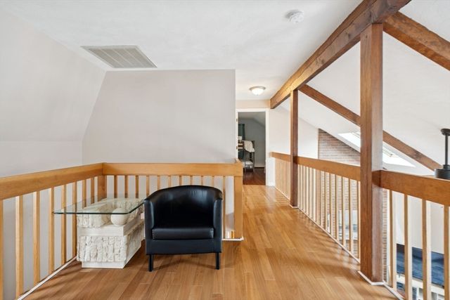 20 Murdock Rd, Stoneham, MA 02180