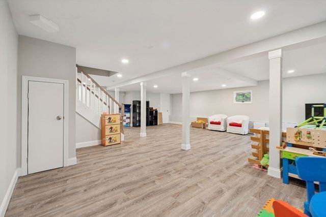 20 Murdock Rd, Stoneham, MA 02180