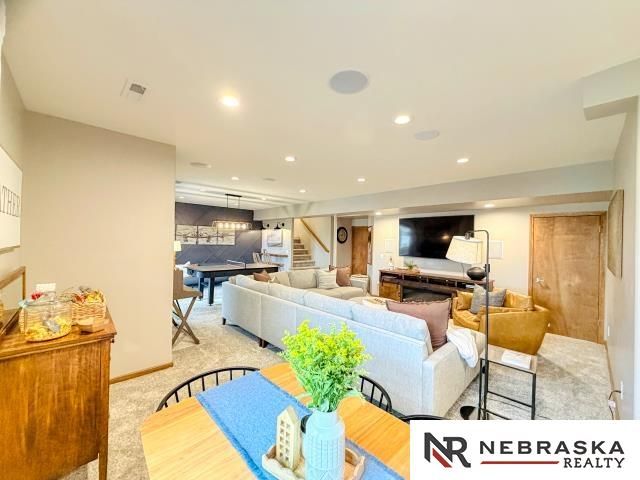10708 S 214th Street, Gretna, NE 68028