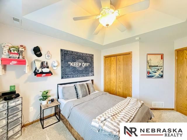 10708 S 214th Street, Gretna, NE 68028